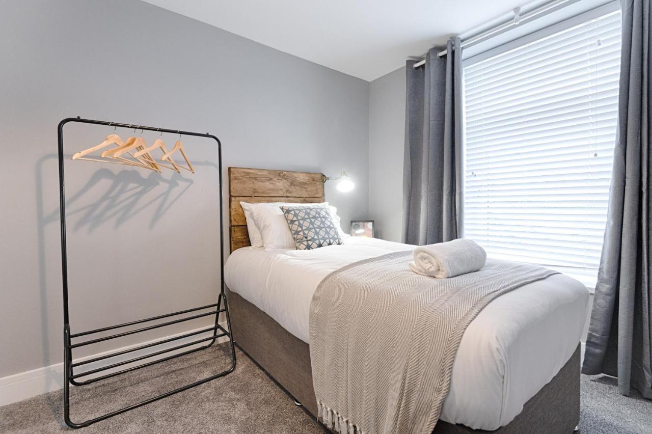לאנלי 3Rm Flat, Smart Tv'S, Close To All Amenities מראה חיצוני תמונה