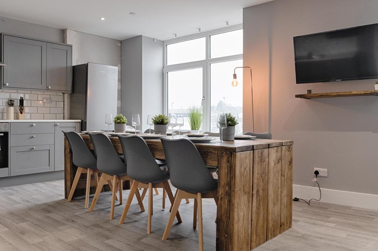 לאנלי 3Rm Flat, Smart Tv'S, Close To All Amenities מראה חיצוני תמונה